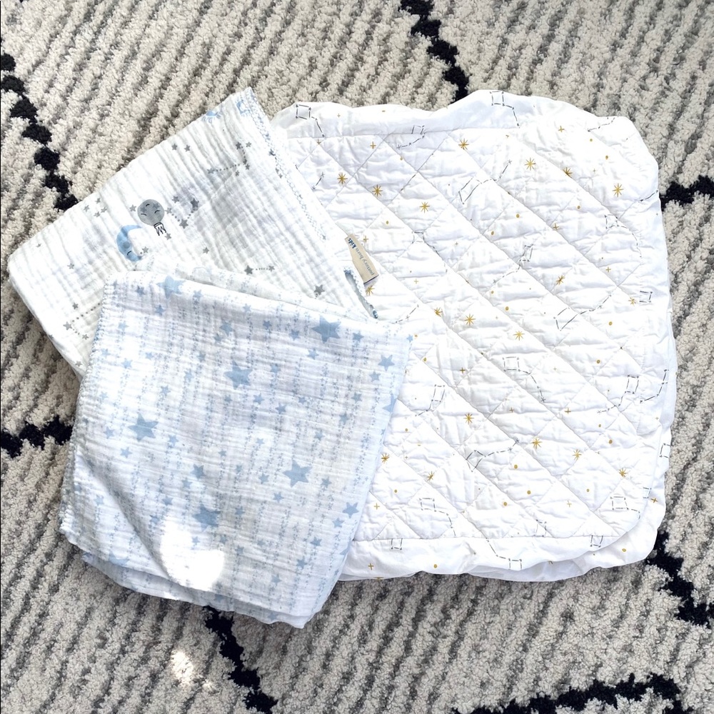 Stars Swaddles and Changing Pad Cover